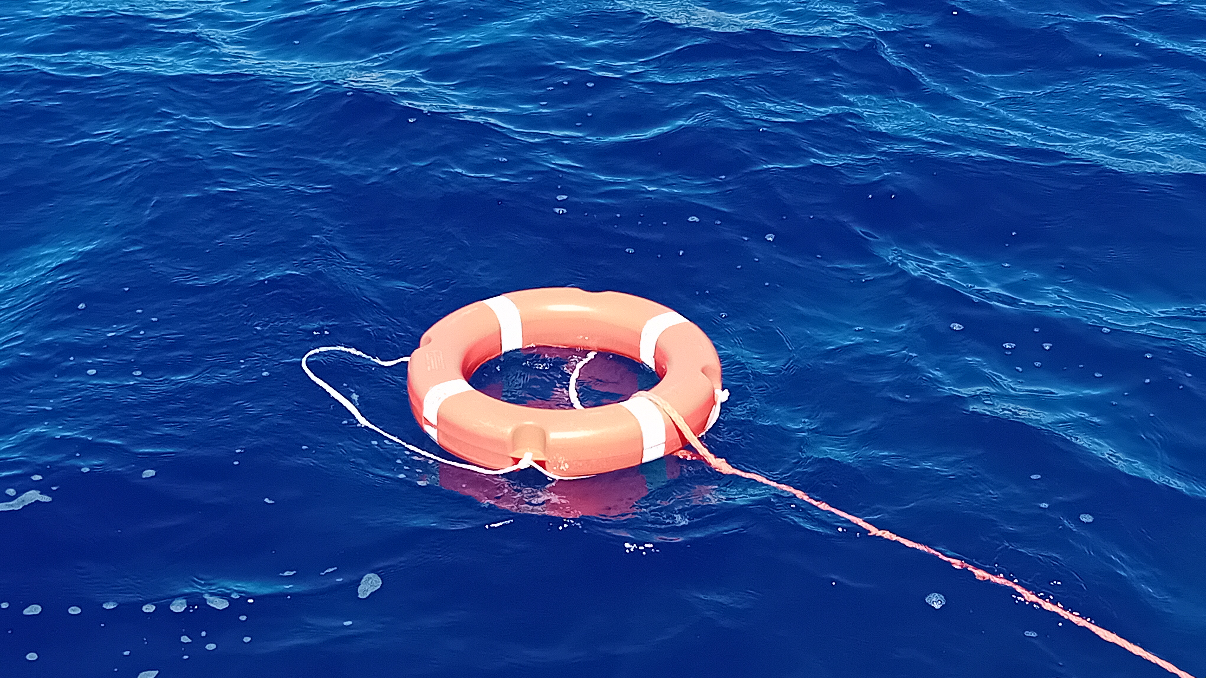 Voda láká, ale neodpouští: 10 pravidel, která zachraňují život